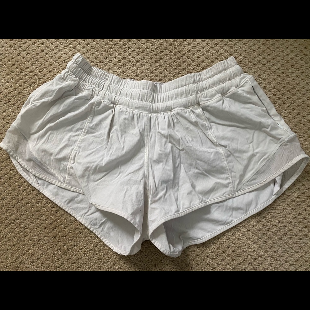 White lulu hotty hot short